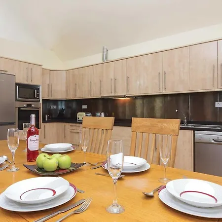 Playa Blanca Sleeps 8 Air Con Wifi *