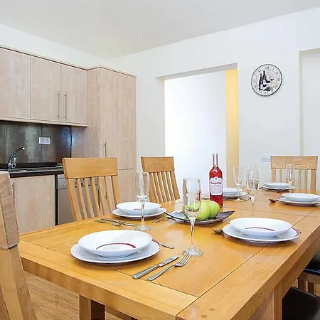Playa Blanca Sleeps 8 Air Con Wifi Villa *